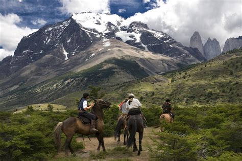 patagonia horseback.